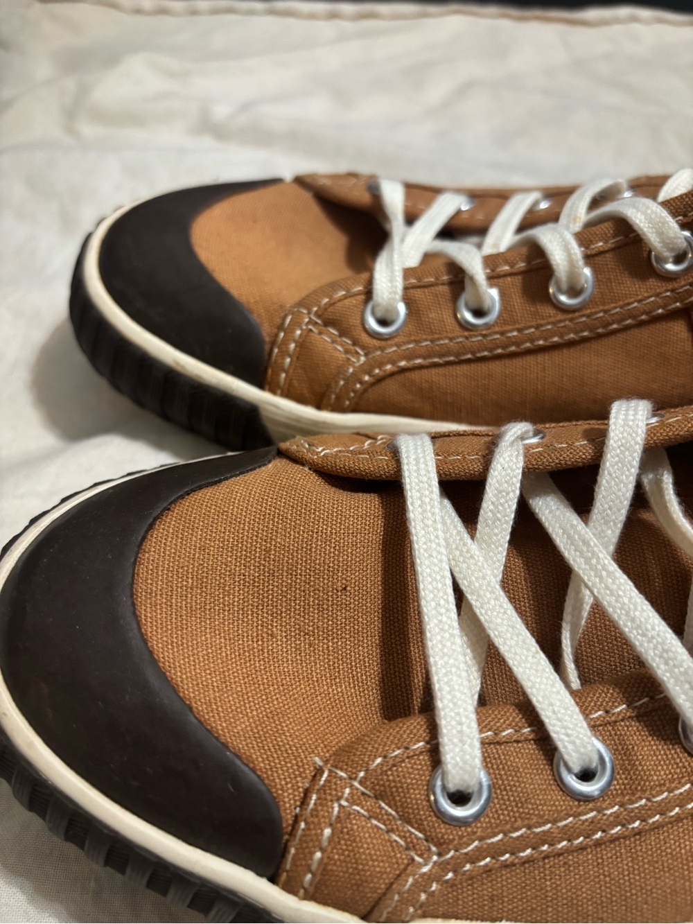 Colchester Rubber co.Men's High-Top Canvas Sneakers in Tan with Dark Toe - Picture 4 of 9